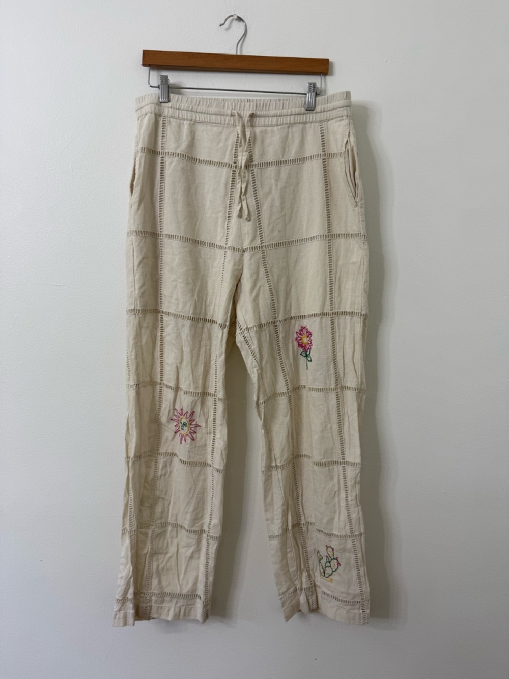 {L} Zara Summer Wardrobe ‘24 Cream Embroidered Floral Lounge Pants